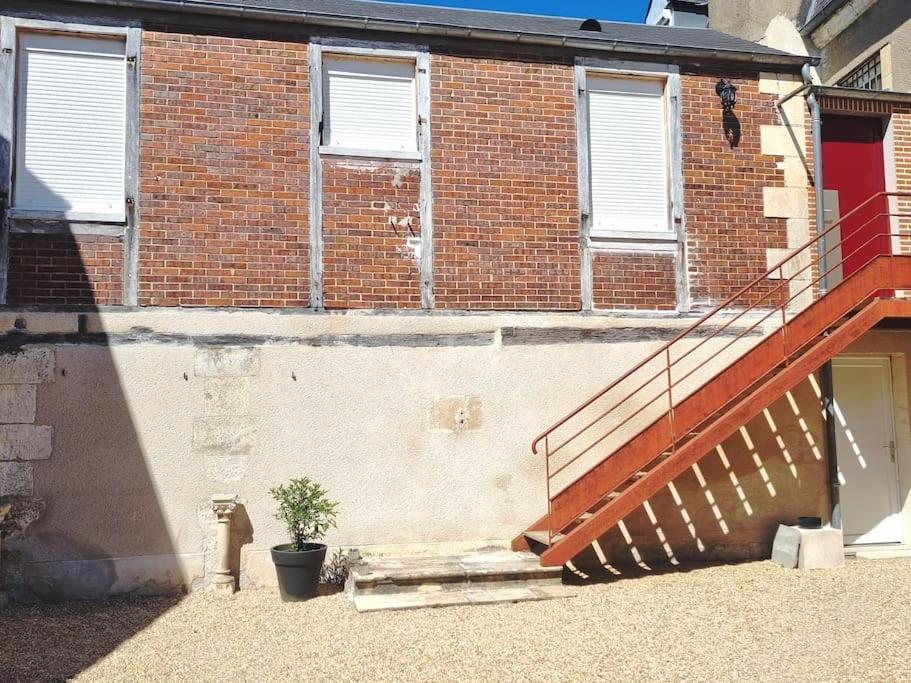 Appartement T2 Independant Au Coeur De La Ville Bourges Exterior foto