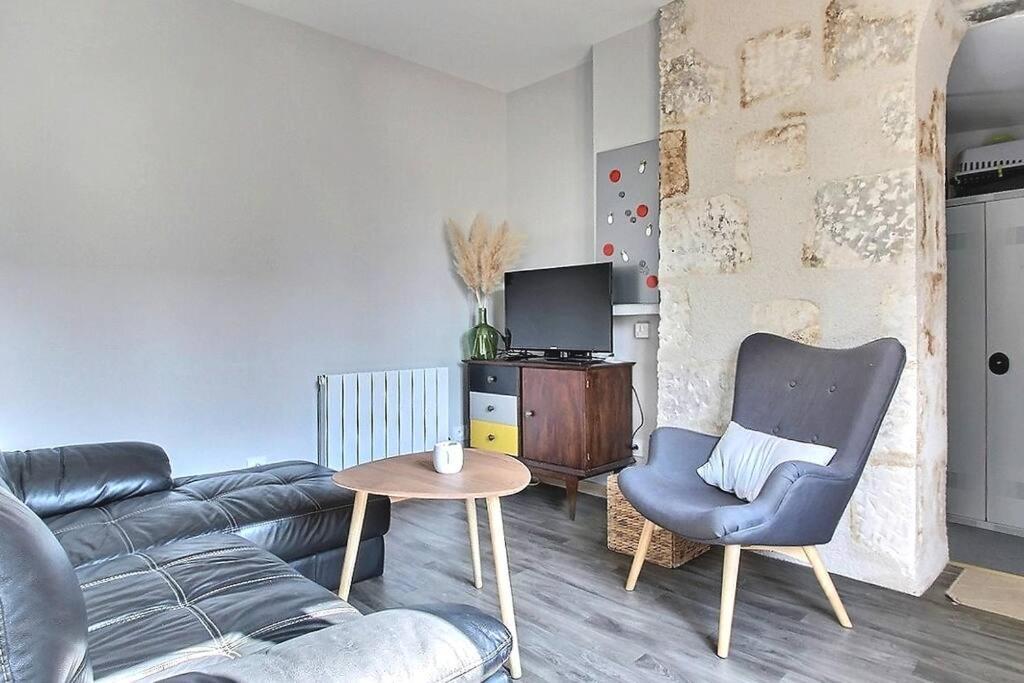 Appartement T2 Independant Au Coeur De La Ville Bourges Exterior foto